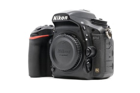 Nikon D750