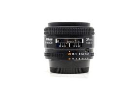 Nikon AF Nikkor 24mm f/2.8D
