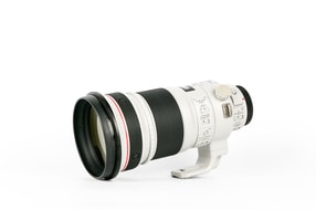 Canon EF 300mm f/2.8 L IS II USM