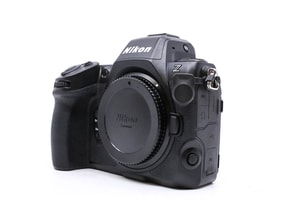 Nikon Z8