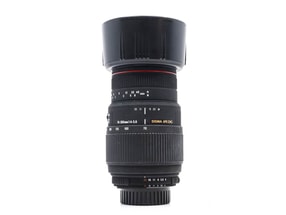 Sigma 70-300mm f/4-5.6 APO DG Macro (2005) - Nikon Fit