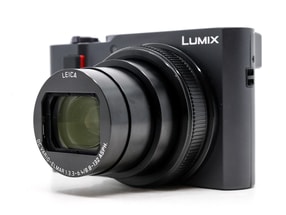 Panasonic Lumix DC-TZ200