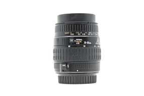 Sigma 28-80mm F3.5-5.6 II Macro Aspherical - Monture Canon EF
