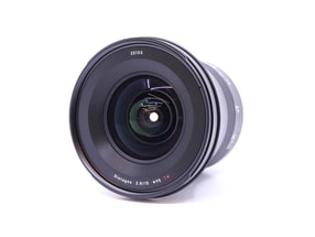 ZEISS Milvus 15mm f/2.8 ZE - Canon EF Fit