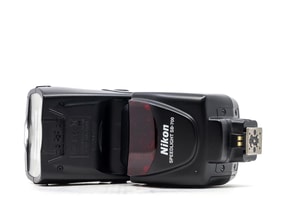 Nikon SB-700 Speedlight