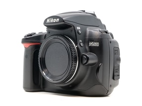 Nikon D5000