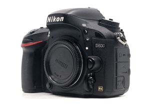 Nikon D600