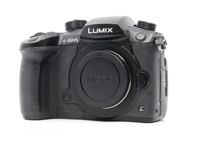 Panasonic Lumix DC-GH5