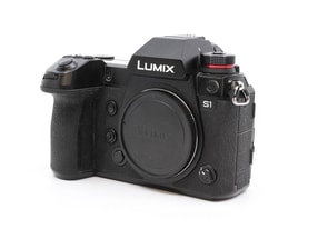 Panasonic Lumix DC-S1