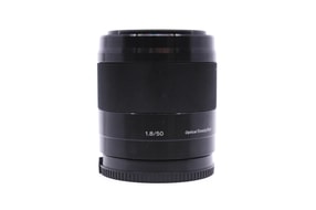 Sony E 50mm f/1.8 OSS