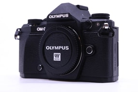 Olympus OM-D E-M5 Mark II