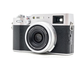 Fujifilm X100V