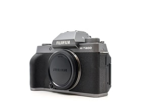 Fujifilm X-T200
