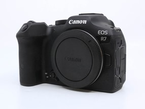 Canon EOS R7