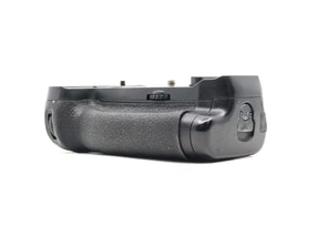 Nikon MB-D18 Battery Grip