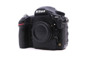 Nikon D850