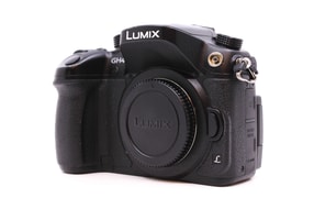 Panasonic Lumix DMC-GH4