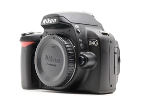 Nikon D40