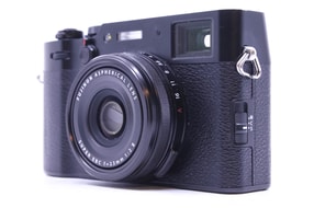 Fujifilm X100V