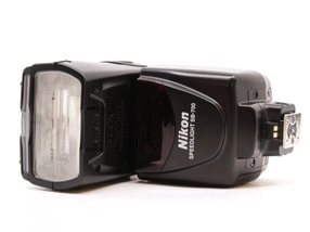 Nikon SB-700 Speedlight
