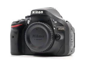 Nikon D5200