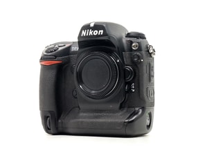 Nikon D2X