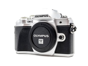 Olympus OM-D E-M10 Mark III