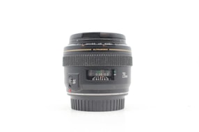 Canon EF 28mm f/1.8 USM