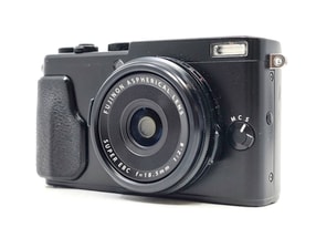 Fujifilm X70