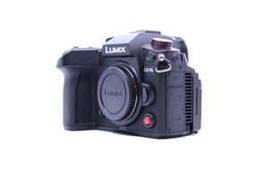 Panasonic Lumix DC-GH6
