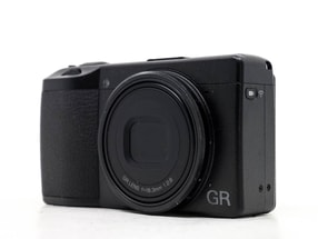 Ricoh GR III