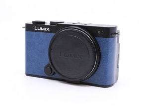 Panasonic Lumix DC-S9