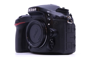 Nikon D7100