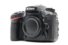 Nikon D7200