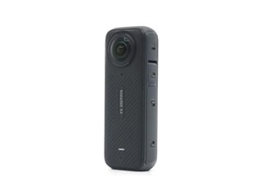 Insta360 X4