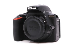 Nikon D5600