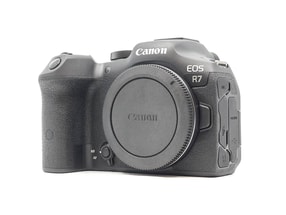 Canon EOS R7