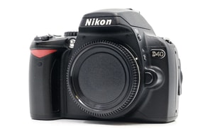 Nikon D40