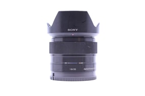 Sony E 35mm f/1.8 OSS