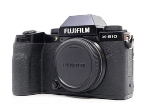 Fujifilm X-S10
