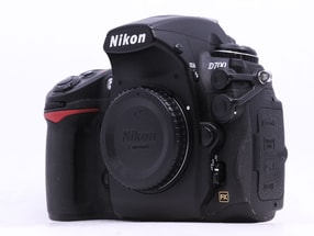 Nikon D700