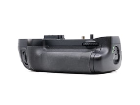 Nikon MB-D15 Battery Grip