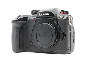 Panasonic Lumix DC-GH5 II