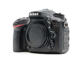 Nikon D7200