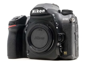 Nikon D780
