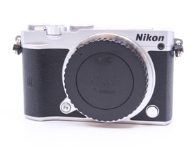 Nikon 1 J5