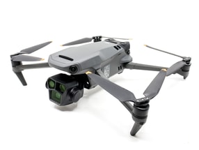 DJI Mavic 3 Pro Cine Premium Combo