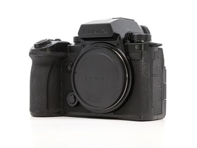 Panasonic Lumix S5 IIX
