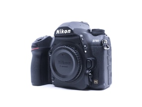 Nikon D780