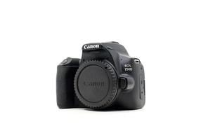 Canon EOS 250D